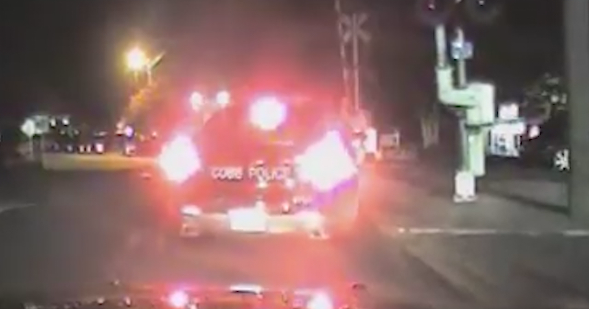 Video: Georgia officers risk lives to save man stuck on train tracks ...