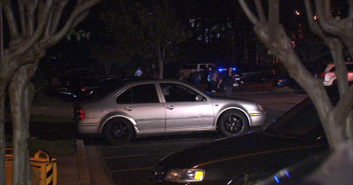 Man killed in shooting at southwest Atlanta apartment complex | FOX 5 ...