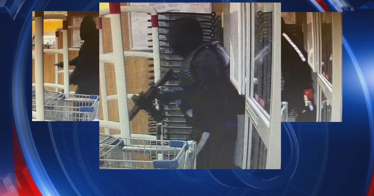 Store clerk uses Siri to call for help during armed robbery | FOX 5 Atlanta