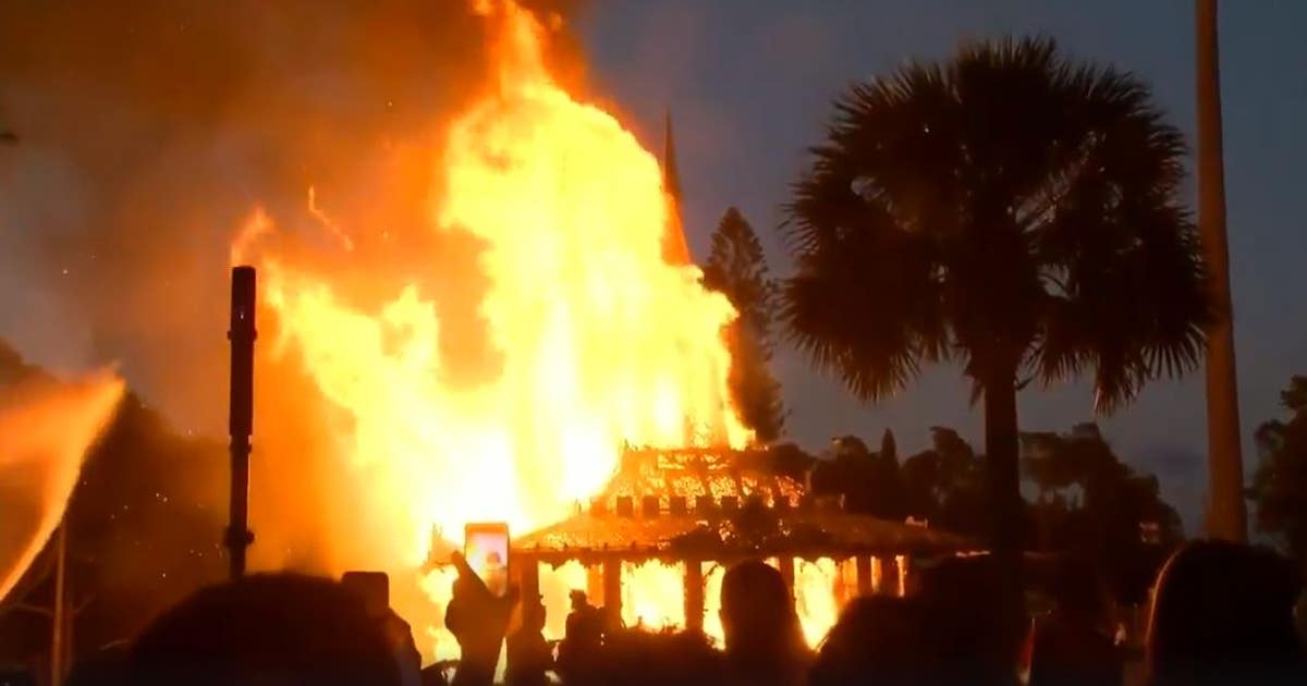 Memorial to Parkland shooting victims burned to the ground in symbolic ...