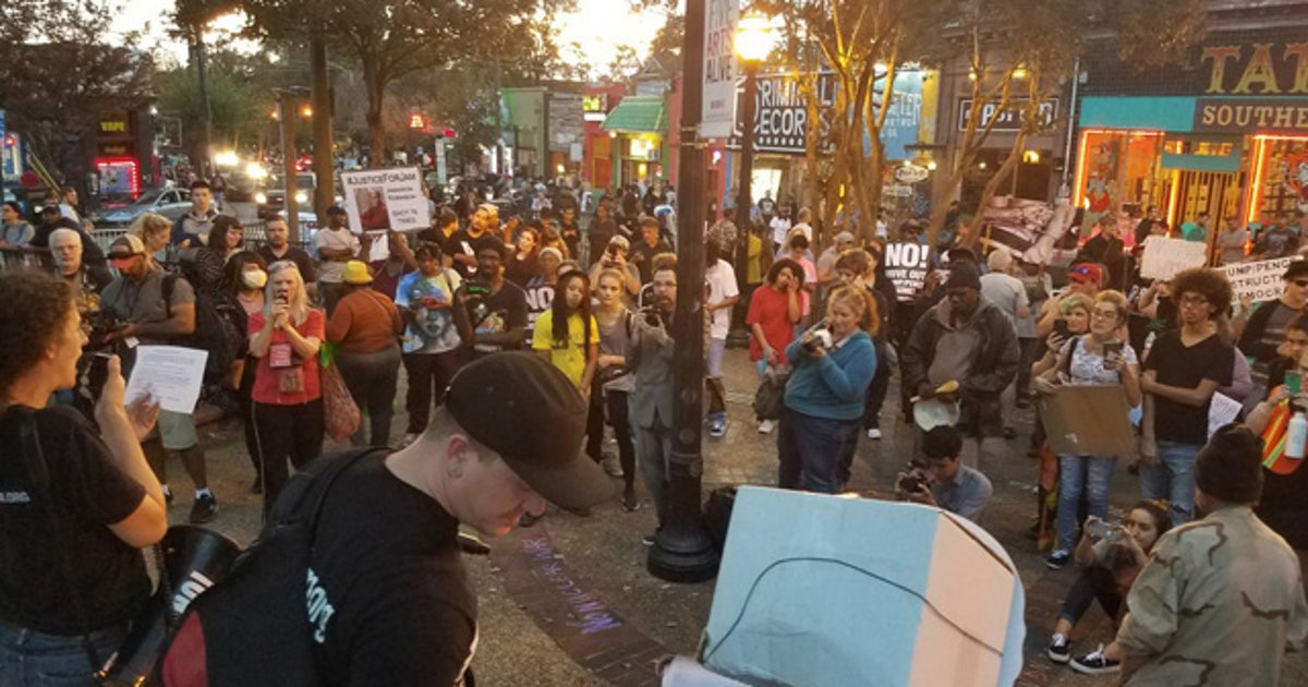Protesters hold anti-Trump rally in Atlanta | FOX 5 Atlanta