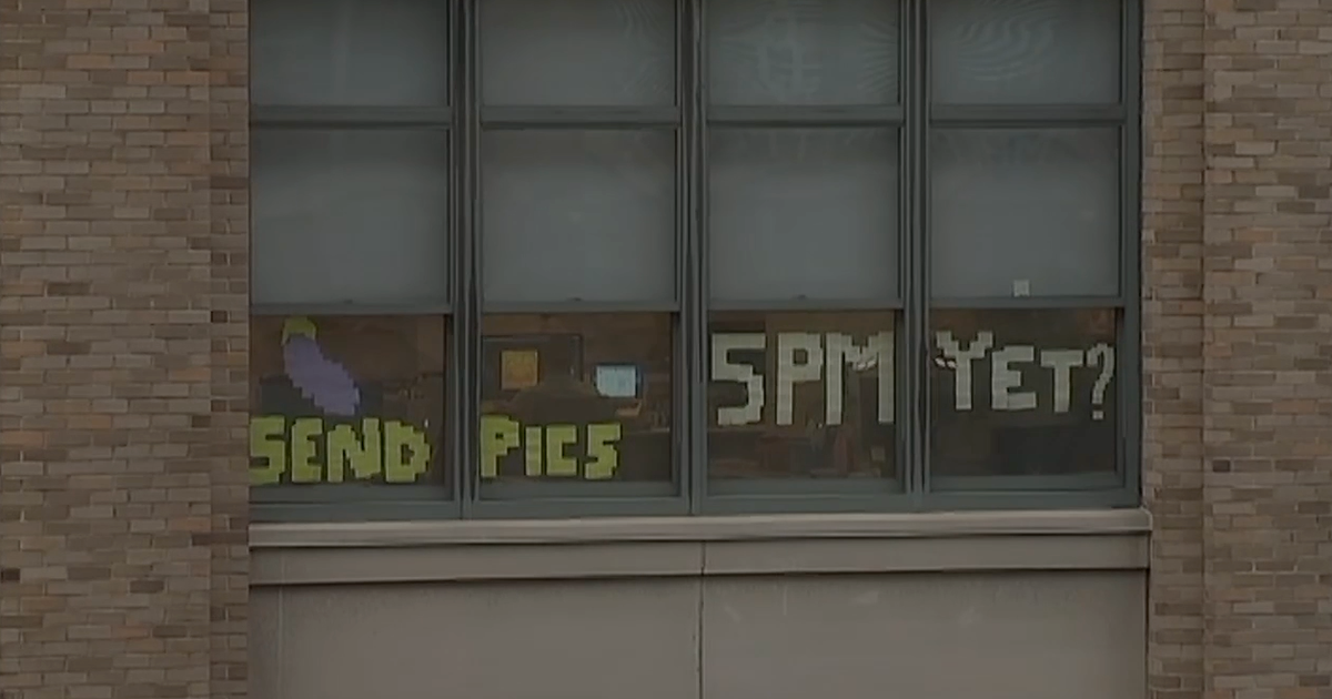 WATCH: Post-It art explodes in lower Manhattan | FOX 5 Atlanta