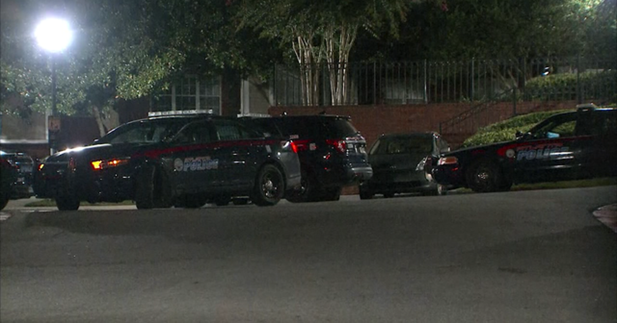 Toddler found wandering alone in Buckhead | FOX 5 Atlanta
