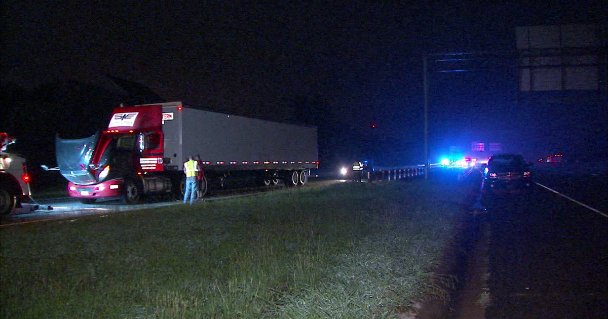 Pedestrian hit, killed by tractor trailer on I-85 | FOX 5 Atlanta