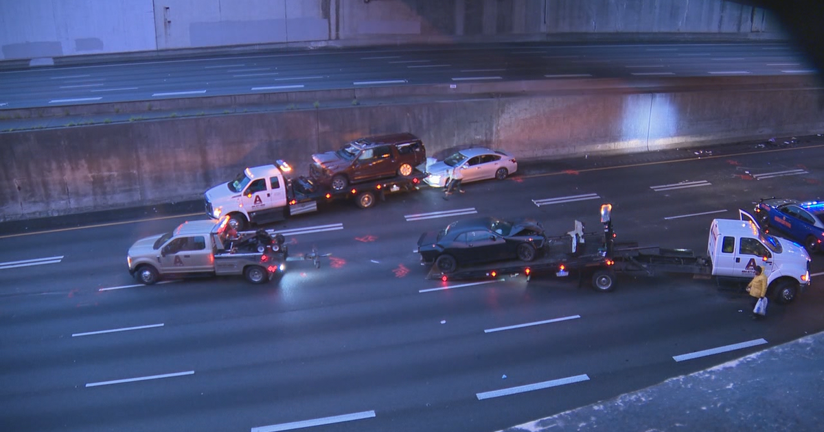 Police chase ends in multi-car crash, I-75 shut down | FOX 5 Atlanta