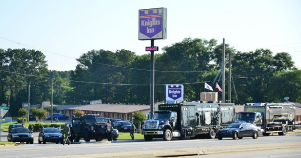 Robbery suspect in custody after hours-long police standoff | FOX 5 Atlanta