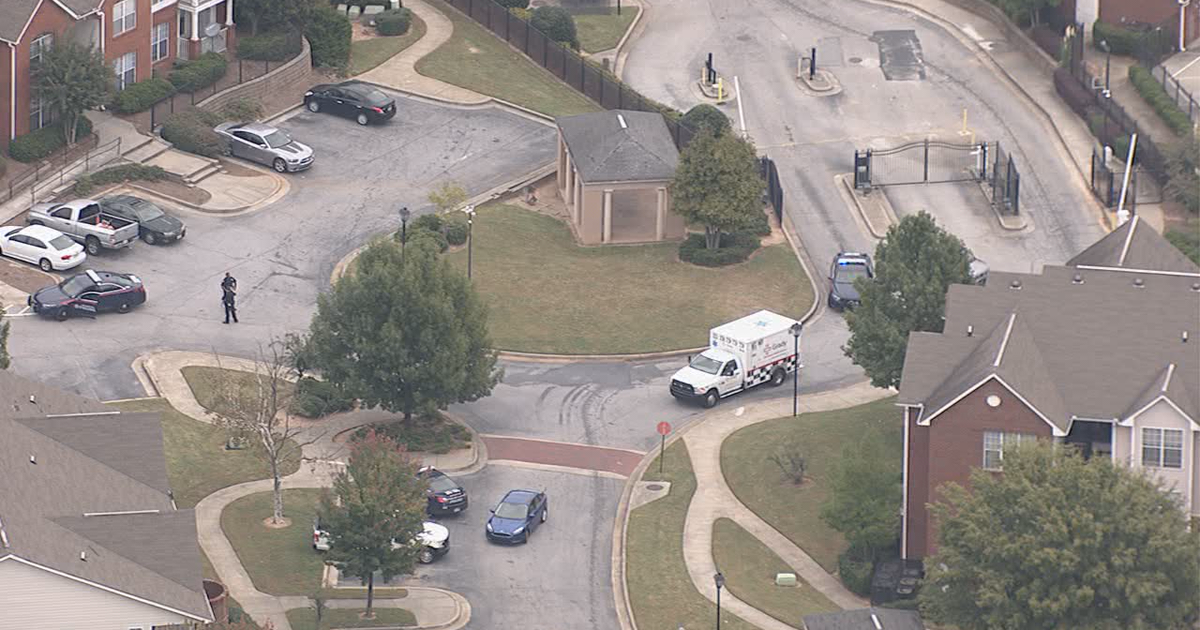 Police: man shot inside southwest Atlanta apartment complex | FOX 5 Atlanta