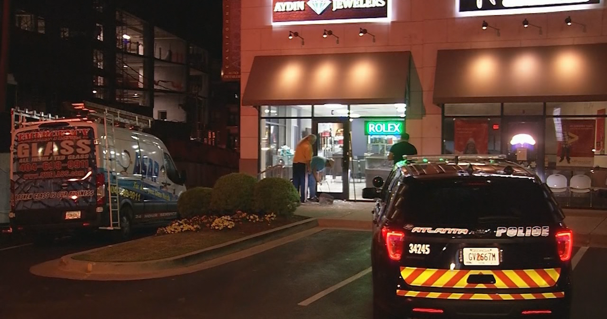 Thieves break into jewelry store, don't get any jewelry | FOX 5 Atlanta