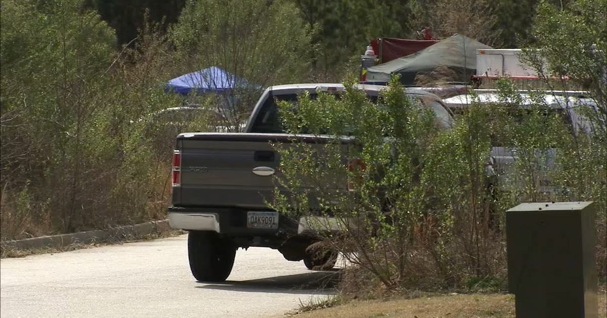 Henry County police officer found dead behind grocery store | FOX 5 Atlanta