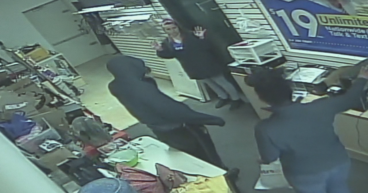 Man covers face while robbing stores in Henry County | FOX 5 Atlanta