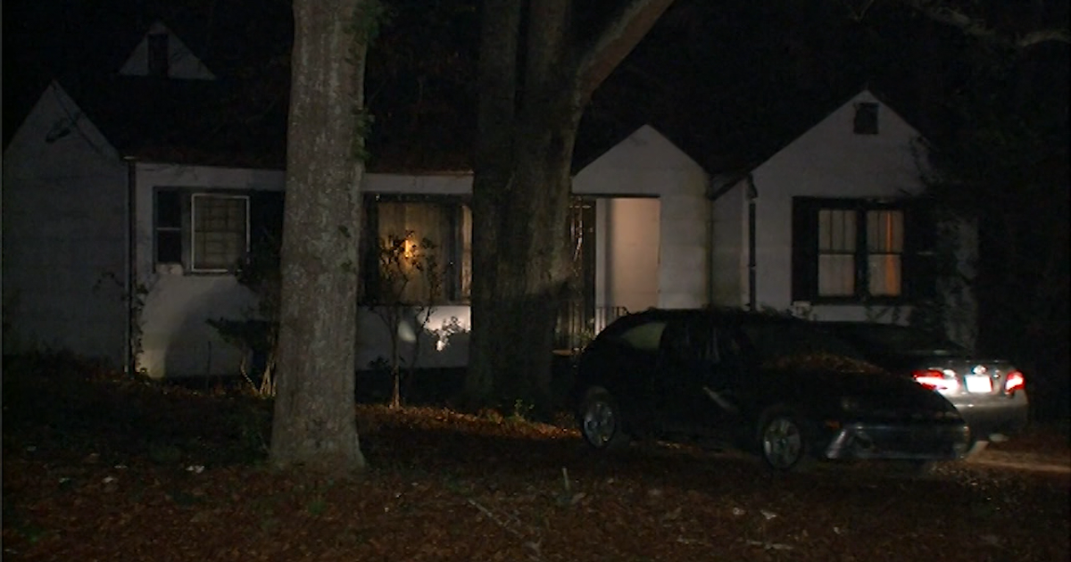 Police Investigate Home Invasion in Southwest Atlanta | FOX 5 Atlanta