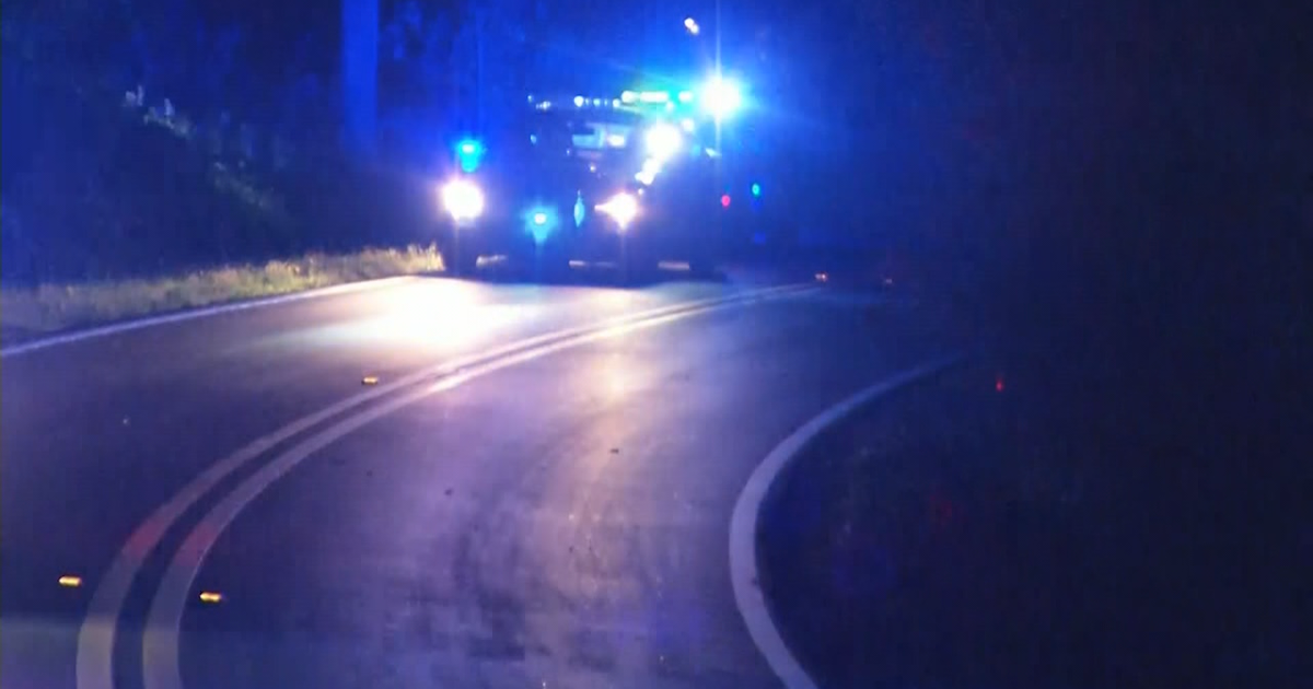 Police: Motorcyclist loses control, killed in crash | FOX 5 Atlanta
