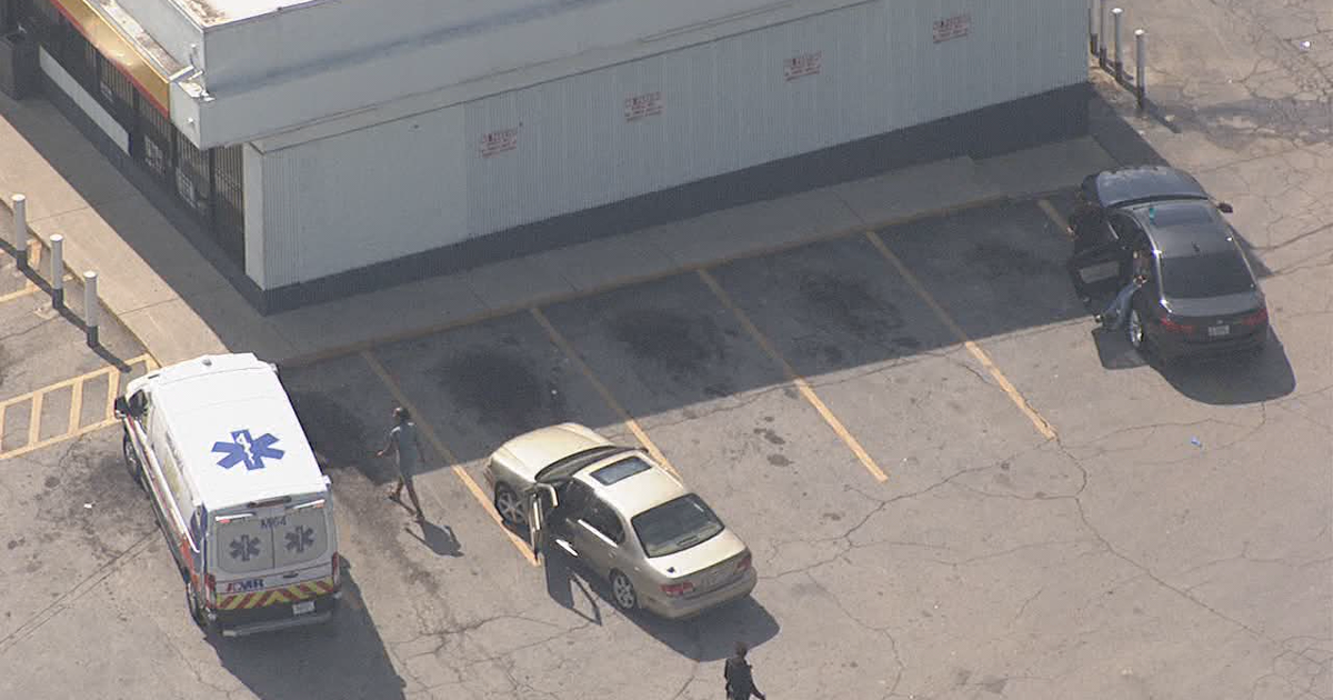 Police: Teen hurt in shooting near apartment complex | FOX 5 Atlanta