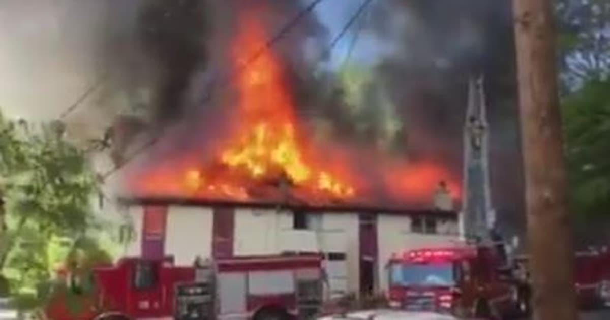 Fire at condo complex is a total loss | FOX 5 Atlanta