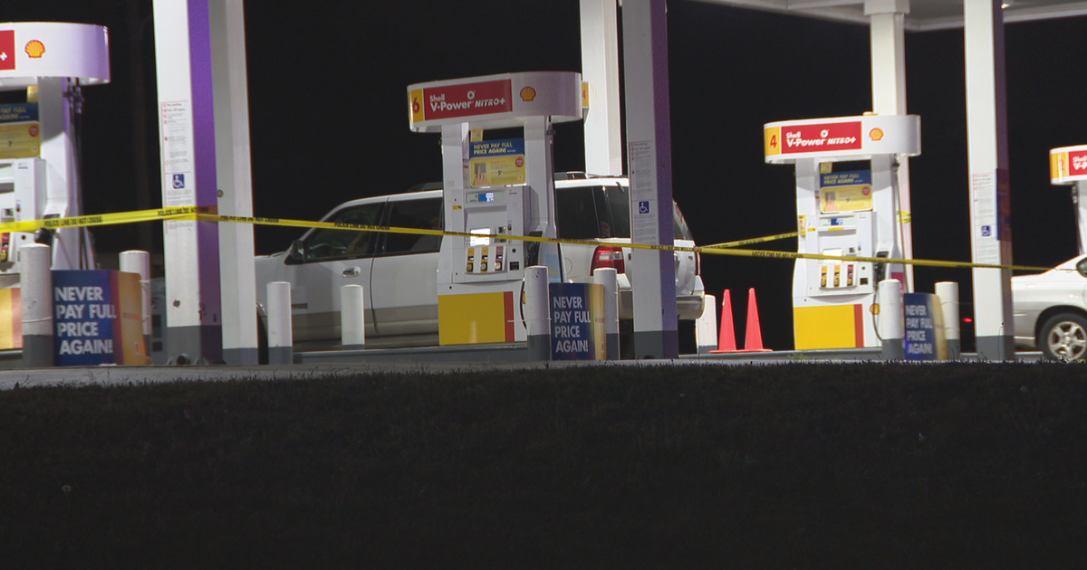 Police: Man gunned down at gas station | FOX 5 Atlanta