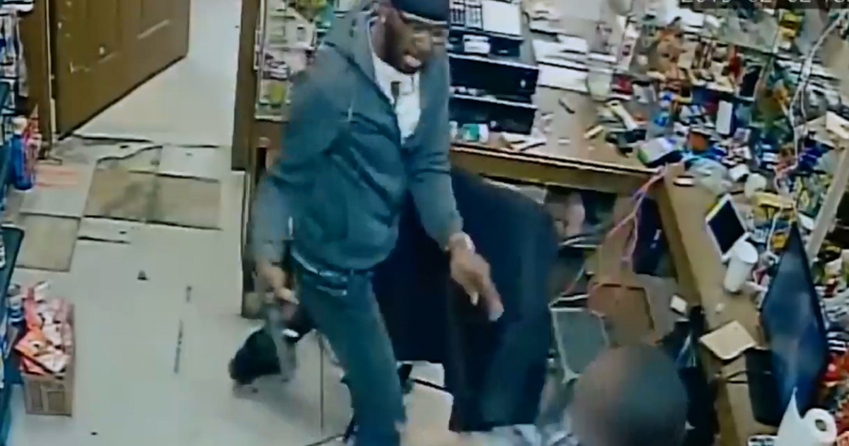 Man shot during armed robbery in Atlanta | FOX 5 Atlanta