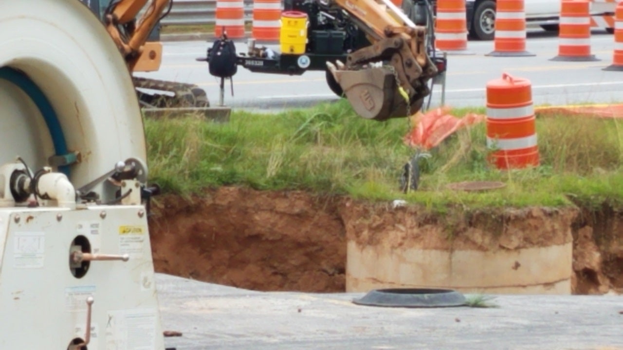 Crews responding to large sinkholes in County FOX 5 Atlanta