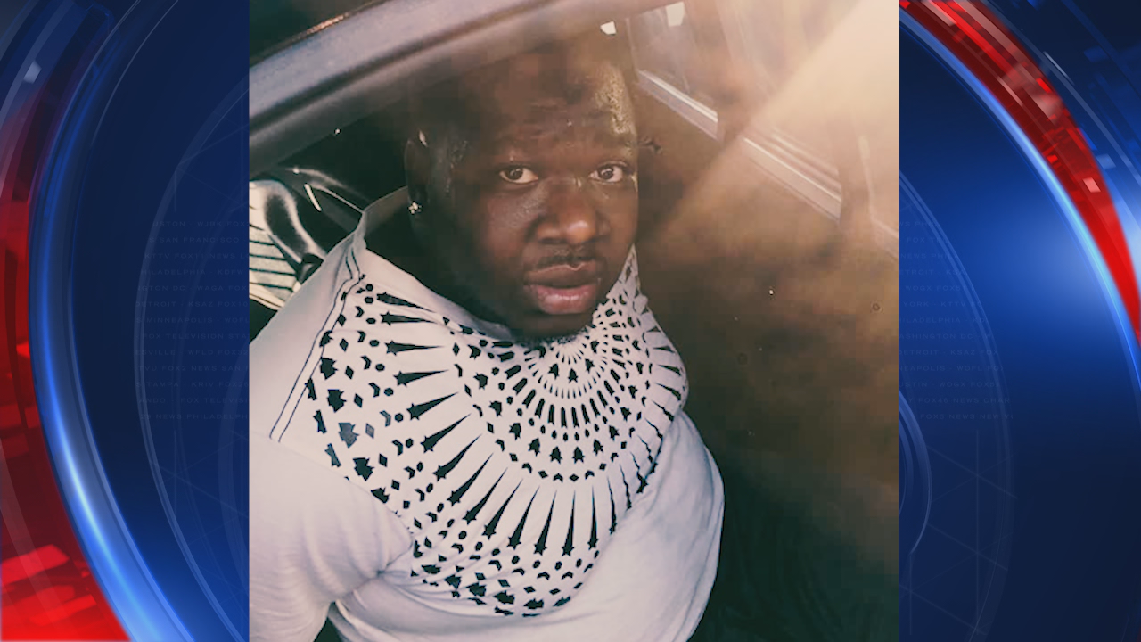 Man arrested after allegedly trying to sell stolen motorcycle | FOX 5