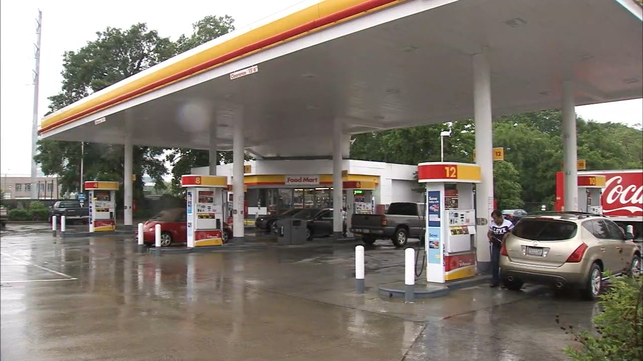 'Slider' strikes at northwest Atlanta Shell station | FOX 5 Atlanta