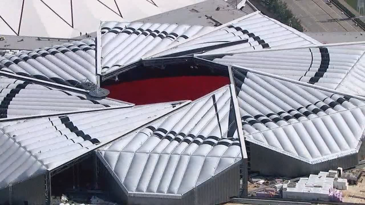 Aperture-Style Retractable Roof at Atlanta's Mercedes-Benz Stadium Closes  for the First Time