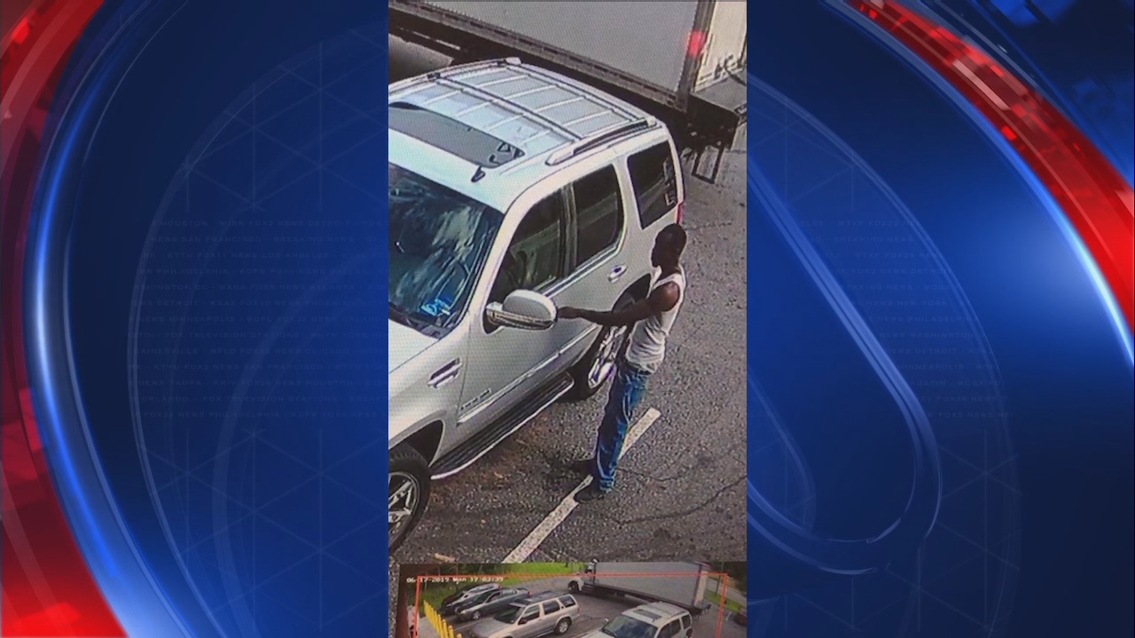 Police Released Surveillance Video Of Gas Station Robbery | FOX 5 Atlanta