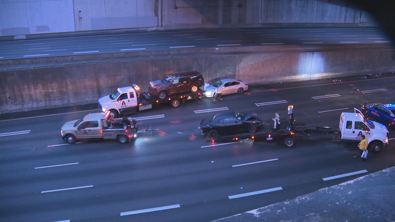 Police Chase Ends In Multi-car Crash, I-75 Shut Down | FOX 5 Atlanta