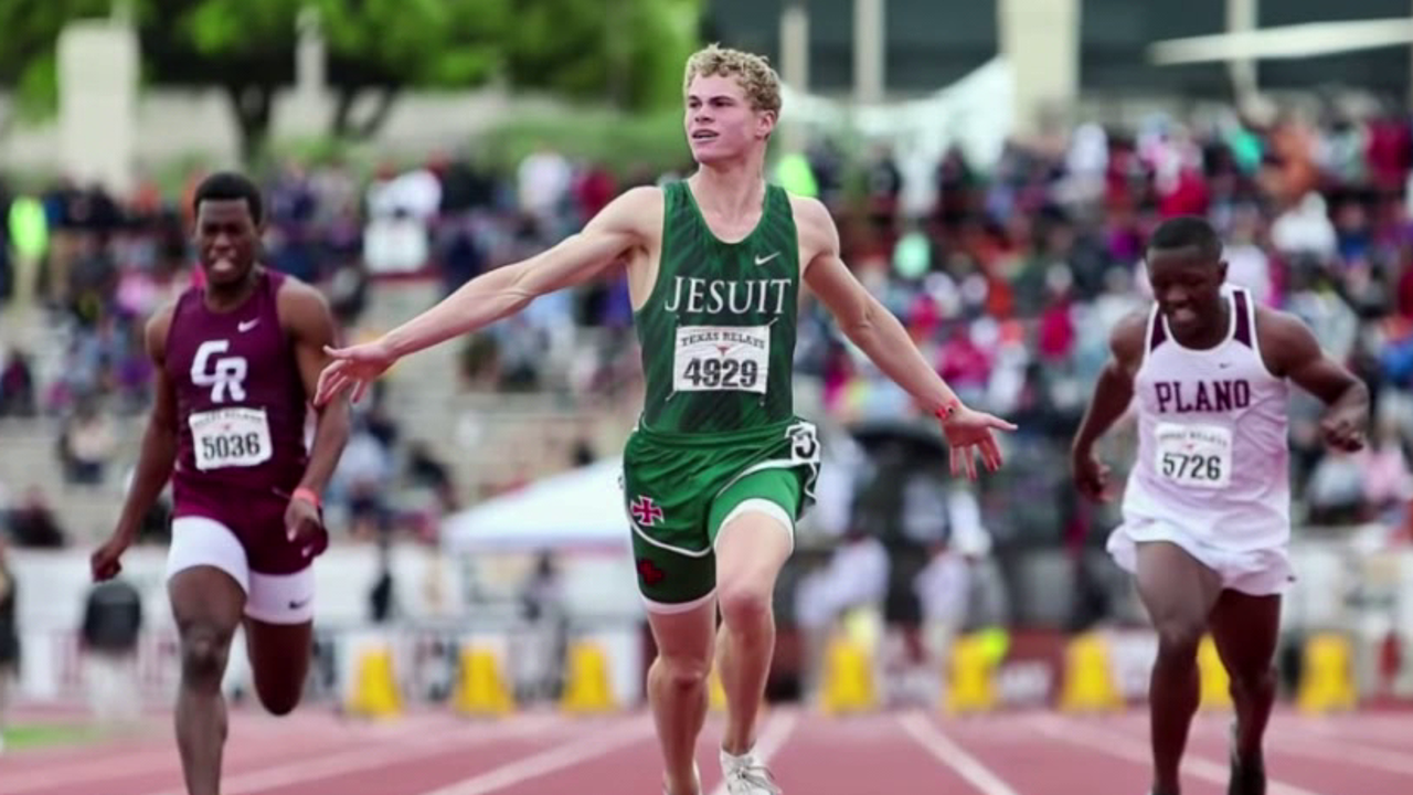 Houston student athlete sets world record for 100 meter dash