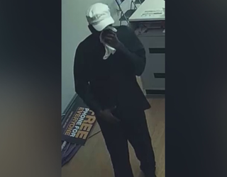 P_FAKE_SICKNESS_ROBBER_FOLO_10P.mxf_00.01.55.27_1520572670102.png