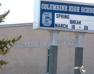 Columbine HS sign - Getty-400801