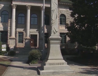 P DECATUR MONUMENT FOLO 5P_00.01.23.03_1508894404892.png