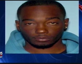 Robbers_Take_Man_s_Pants_1_20151104045559