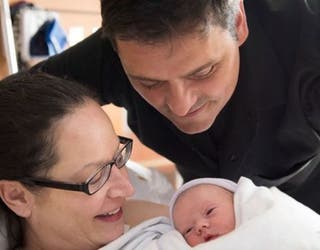 hospital-wedding-baby-404023