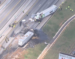 OVERTURNED 18 WHEELER WAGABCEME01_1.mpg_13.05.03.15_1558036625619.png.jpg