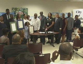 V BOBBY BROWN PROCLAMATION 5P_WAGA6130_146.mxf_00.00.16.24_1532994006115.png.jpg