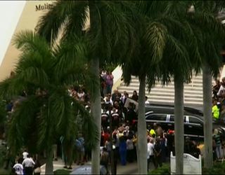 jose fernandez procession Miami_3.mpg_14.53.42.01_1475091580195.png