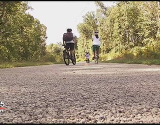 Carrollton_Kids_Ride_Bikes_to_School_0_20151028223657