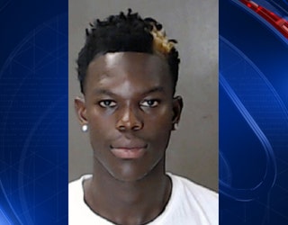 Police Atlanta Hawks Guard Dennis Schroder Charged With Battery