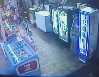 P BREAK-IN SUSPECTS WITH GUNS 6P_WAGA86a3_146.mxf_00.01.06.19_1538626978148.png.jpg