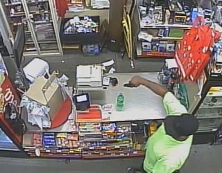 P SERIAL DOLLAR STORE ROBBER 6P_00.01.39.02_1537308857981.png.jpg
