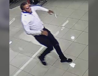 MACY'S JEWELRY THIEF_00.00.23.03_1543759822216.png.jpg