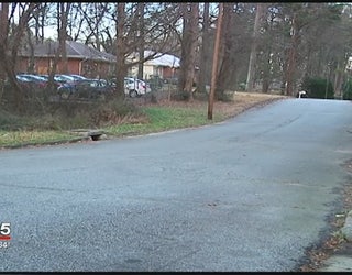 Chamblee_man_robbed_in_driveway_7_20160211052318