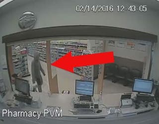 RAW__Customers_stop_drug_store_robbery_0_20160217163512-401385