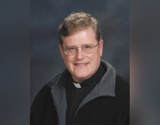 Former KKK member now Catholic Priest-401720