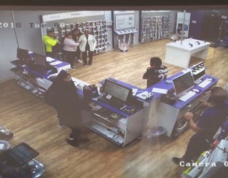 P CHAMBLEE METRO PCS ROBBERY 10P _00.01.26.24_1545287819212.png.jpg