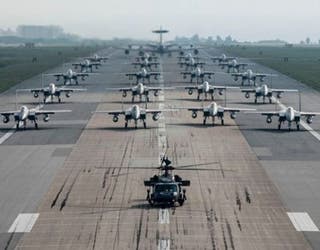 us-show-of-force-1_1492189243973-404023.jpg