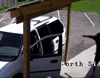 Arsonist Sets Self on Fire4-401096.jpg