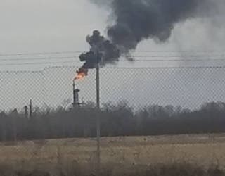 wisconsin-oil-refinery-explosion-1_1524761163433-404023.jpg