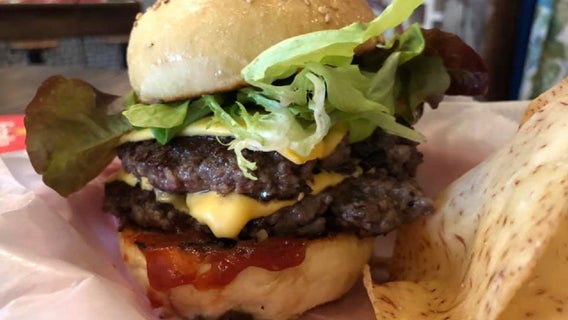 Burgers with Buck: El Super Pan