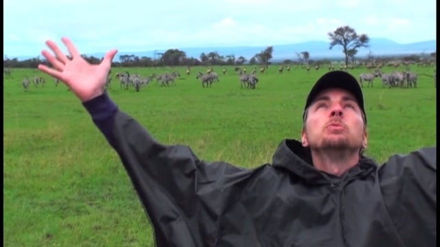 Kristen Bell and Dax Shepard honor Toto with "Africa" tribute