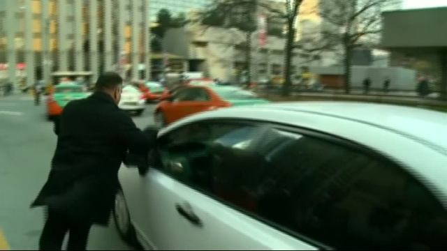 Video: Scary Moments during Uber Protest in Toronto